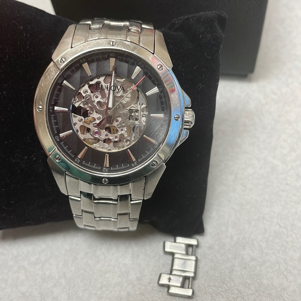 Sale‼️‼️Authentic BULOVA Mens Classic Skeleton Watch